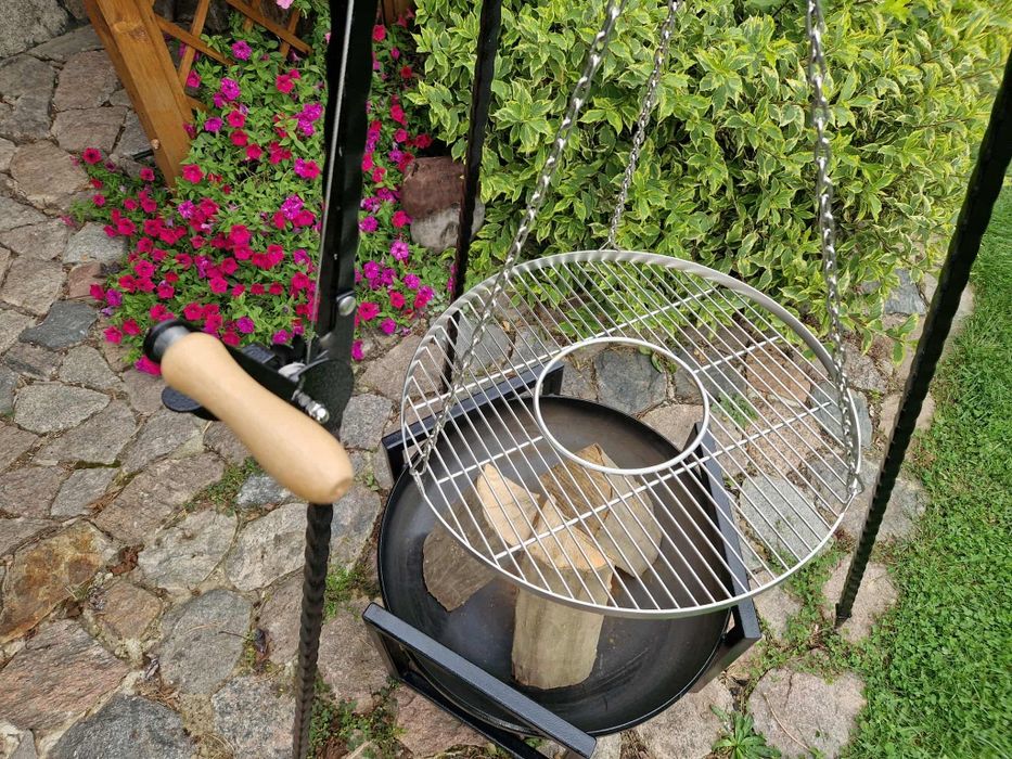Grill ogniskowy trójnóg - kociołek