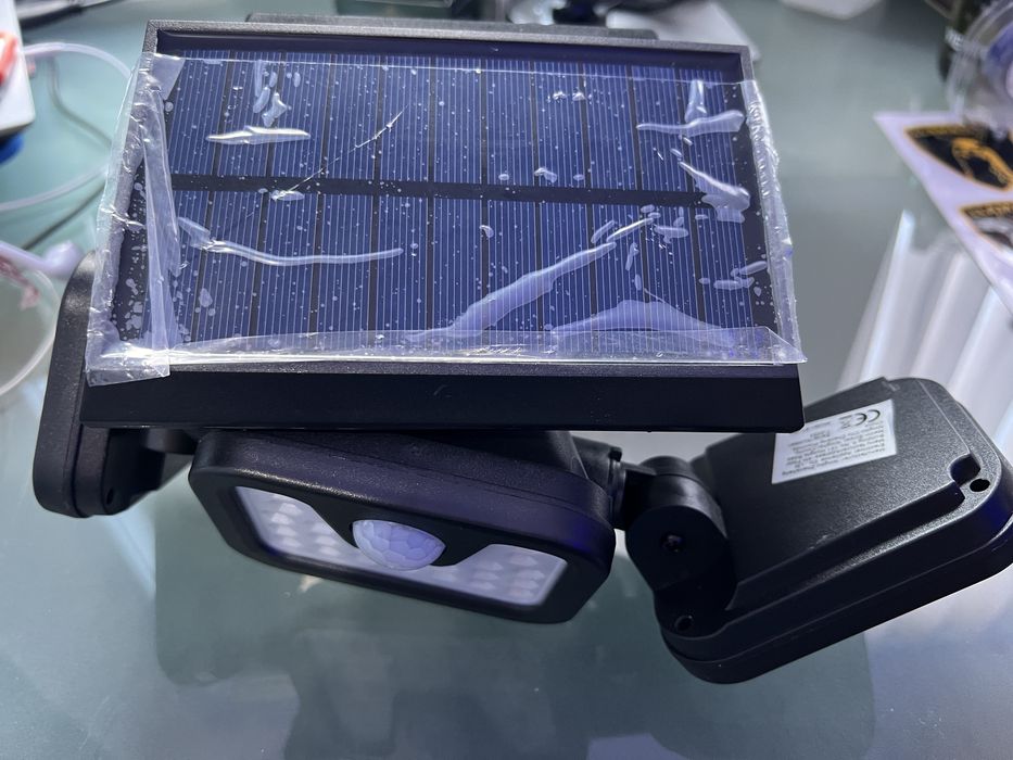 Foco Led com sensor de movimento