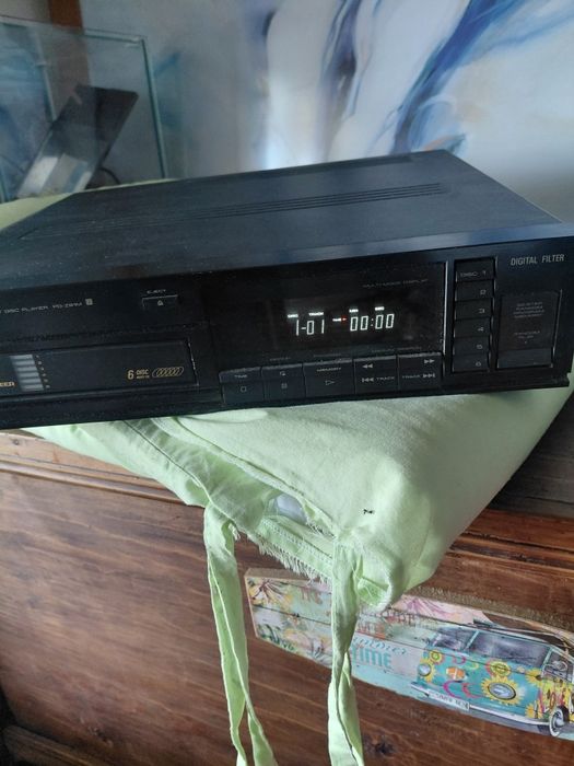Leitor  CD s PIONIER  em muito bom estado