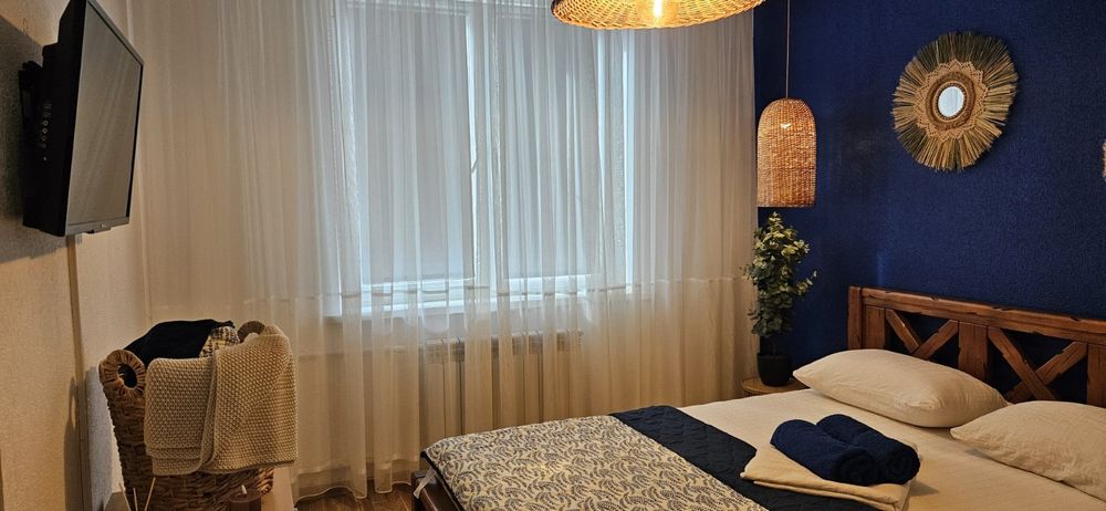 ПОЧАСОВО  1й дом  метро Студенческая Салтовка