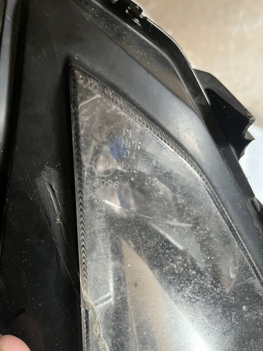 Права фара honda vfr 800 2003