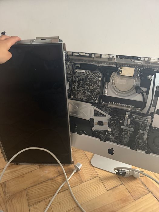 Apple iMac 21.5” A1311 – liga – para peças ou reparação