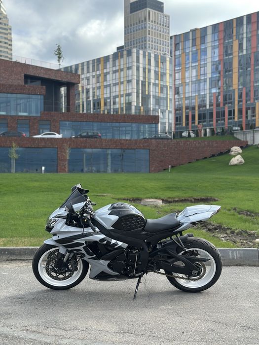 Suzuki GSX R 750 k10