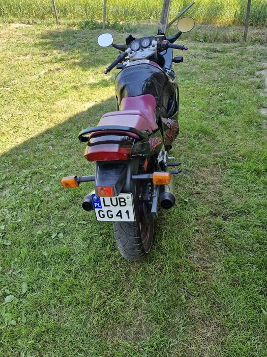 Motocykl suzuki katana
