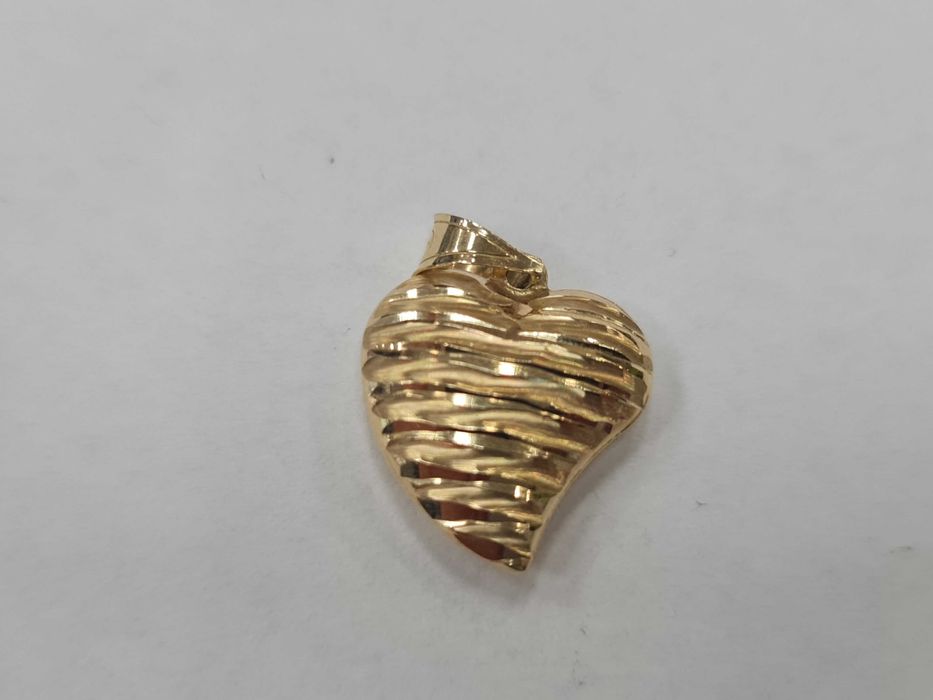 Złoty wisiorek damski/ Serce/ 1.62 gram/ Dmuchane/ 585