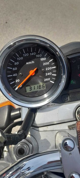 Suzuki 1400 GSX "a rainha das muscle bikes"
