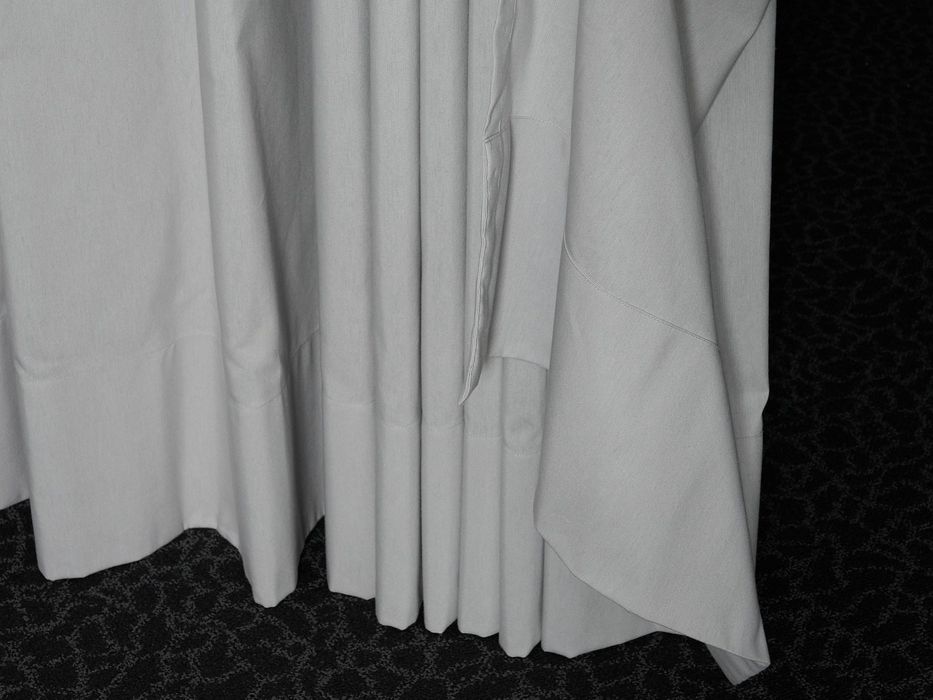 Cortinado em tecido de algodão cinzento semi-transparente - 2,45 altura x 4,50 largura