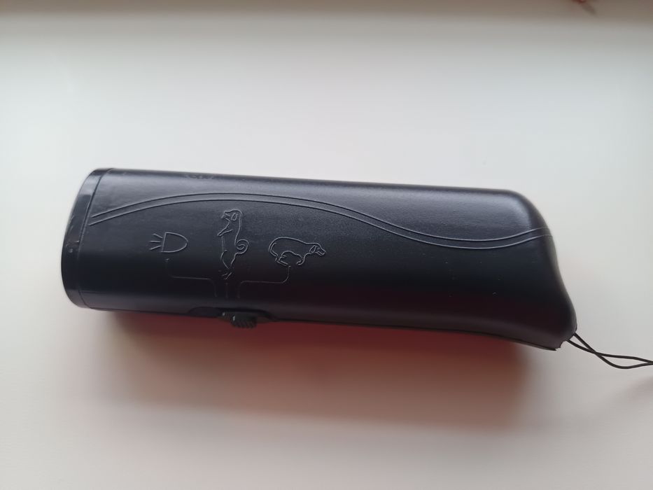 Відлякувач собак AD-100