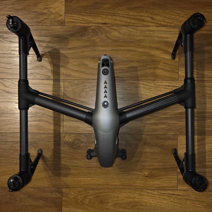 DJI INSPIRE 2 z kamerą ZENMUSE X5S  zestaw w idealnym stanie, jak nowy