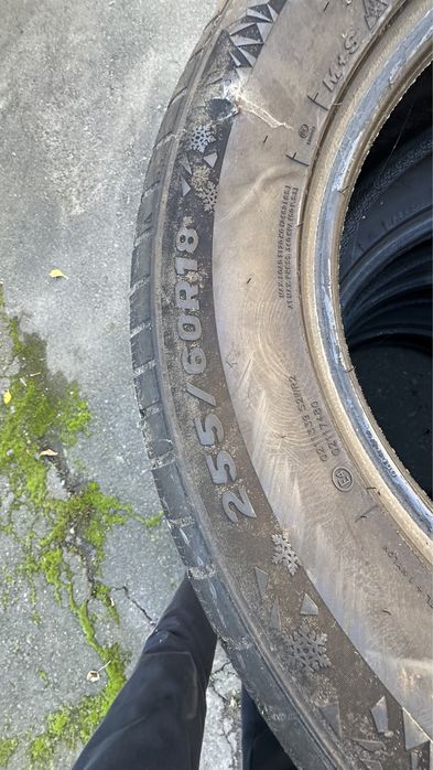 Комплект шин  Колеса  Шини 255/60 R18 зимові резина