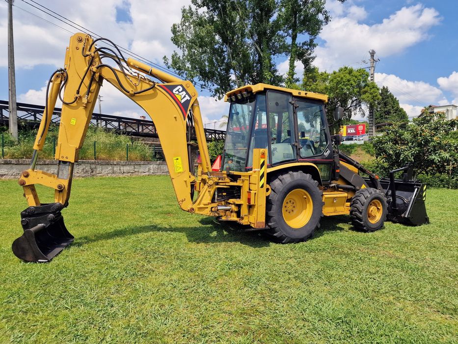 Retroescavadora caterpillar