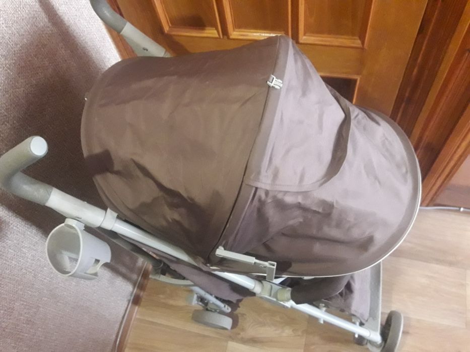 Продається в дуже гарному стані дитяча коляска