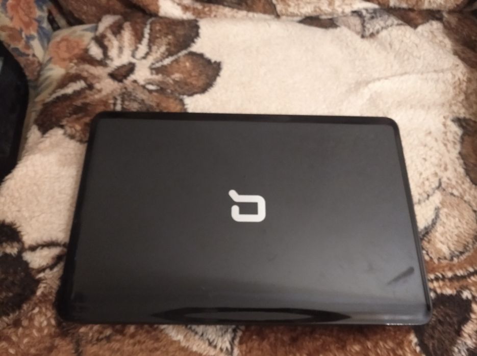Продам ноутбук Compaq CQ58 6 Gb RAM ,AMD, ssd, батарея 5 часов износ 0