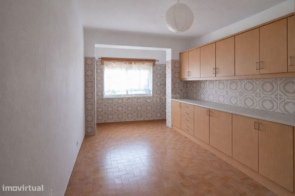 Apartamento T2 | 100 m² | 1º Andar | Rua Mártires do Tarrafal – Montij — Montijo E Afonsoeiro, Setúbal