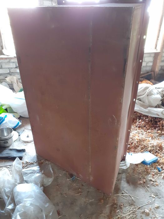 Продам емкость для сыпучих материалов.