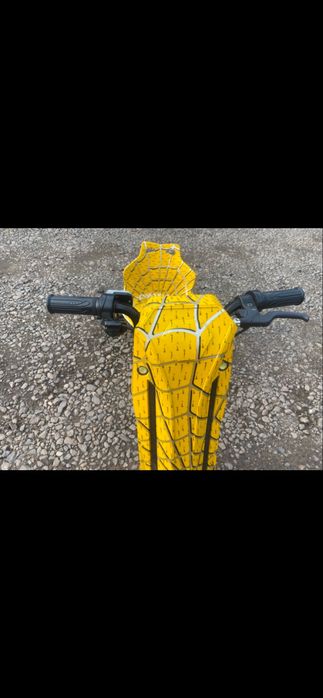 Дрифт карт жовтий павук