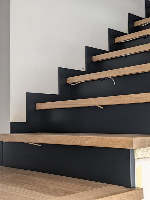 Schody drewniane. balustrady producent