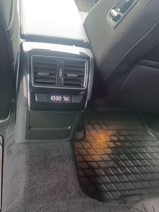 Skoda Superb 2018 року випуску.