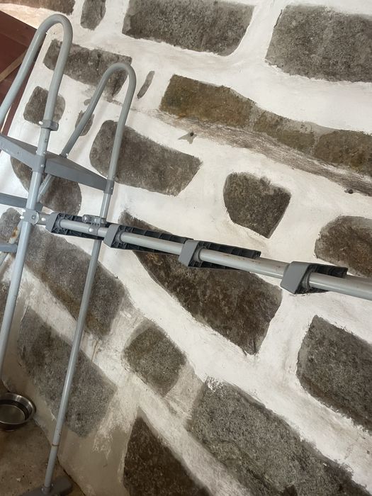 Escada de piscina dobrável