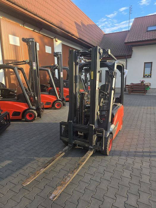 Wózek widłowy Linde E16P-02