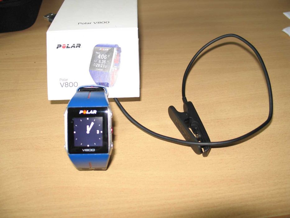 Zegarek sportowy Polar V800+ pas do pomiaru tętna . Stan idealny