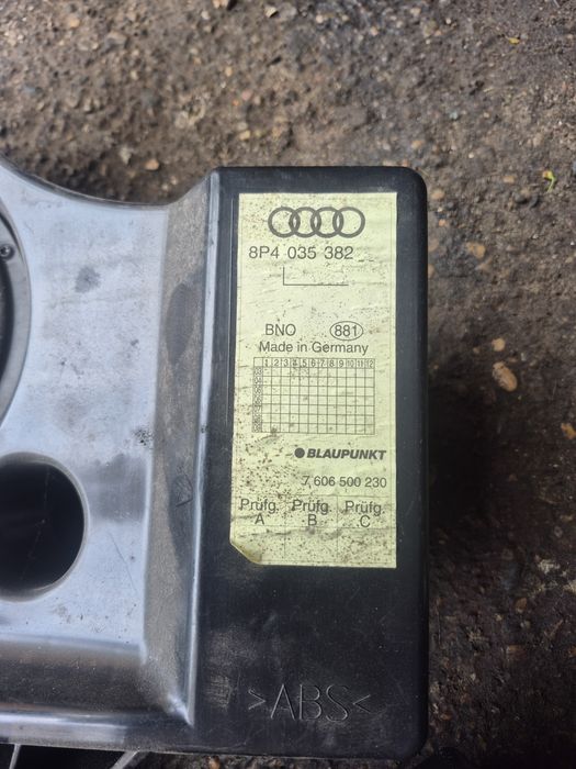 Głośnik Subufer audi a3 8p