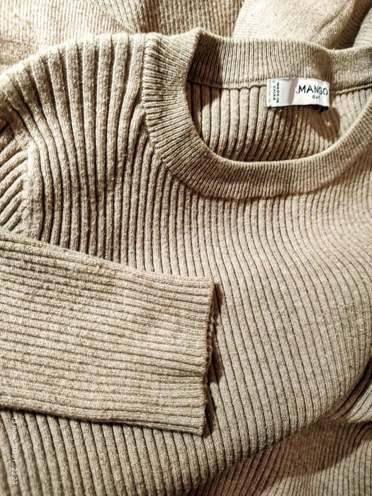Костюм жіночий MANGO,р S-M, мода трикотаж, теплиї