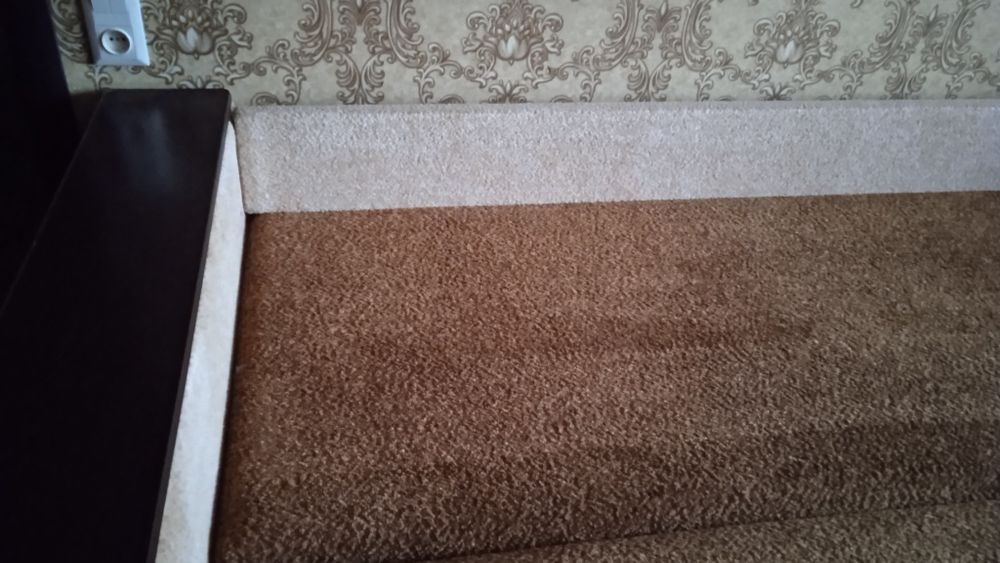 Продам большой диван, раскладной.