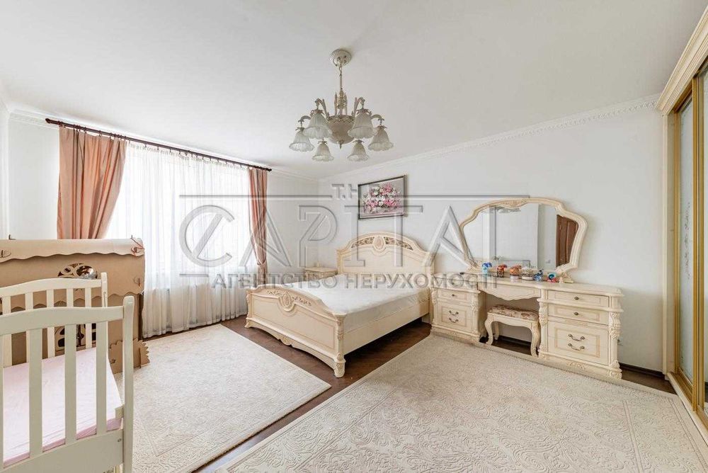 ПРОДАЖ просторої та затишної 2-кімнатної квартири вул. Олени Пчілки 2а