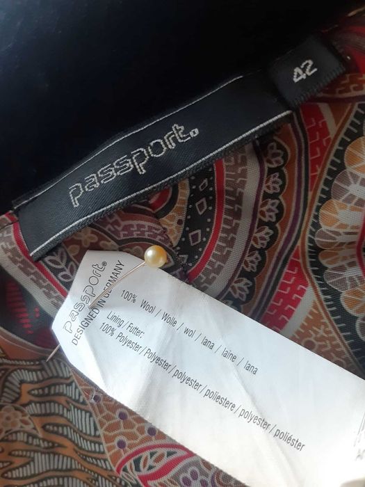 Czarny cienki płaszcz, 100% wełna, Passport, r. M/L