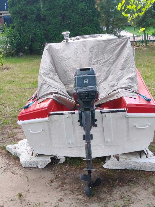 Łódź motorowa Delfin 4 m + Evinrude 8 KM – podwójne dno, instalacja solarna