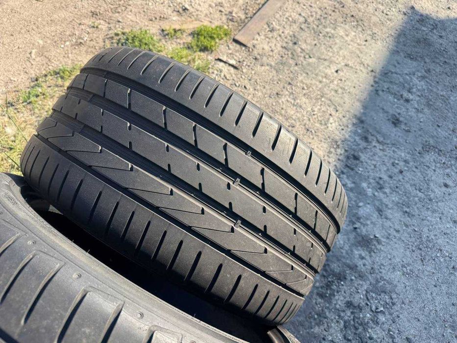 Шини літо 285/35/R18 Hankook Ventus S1 Evo 2