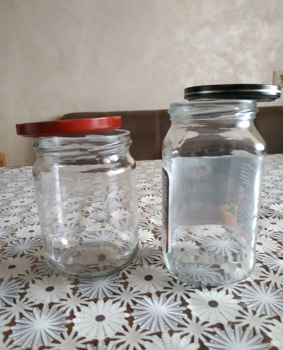 Банки кришки 0.5 л на різьбу і прості