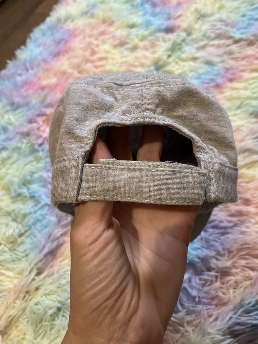 Продам кепку з камінням