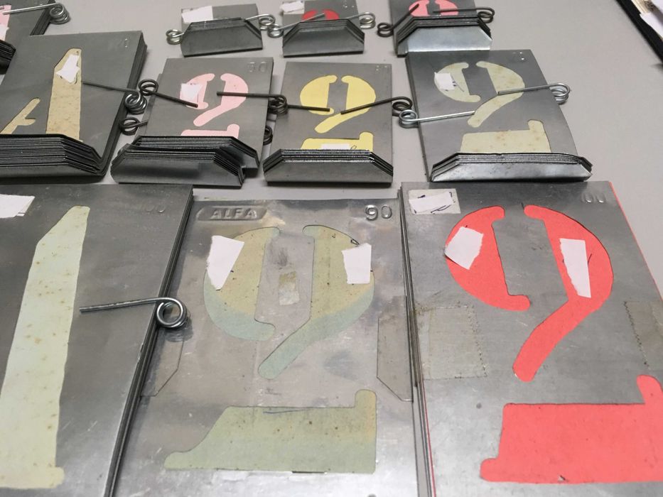 Abcedário ou numerário de Zinco