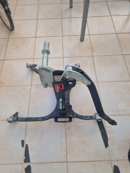 Cavalete central suzuki gsxr 2010