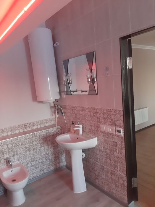 Будинок новий  Мамаївці  5 кімнат