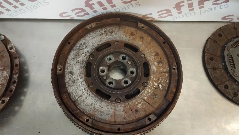VOLANTE BIMASSA COM EMBRAIAGEM AUDI A4 B5 / VOLKSWAGEN PASSAT 1.9TDI