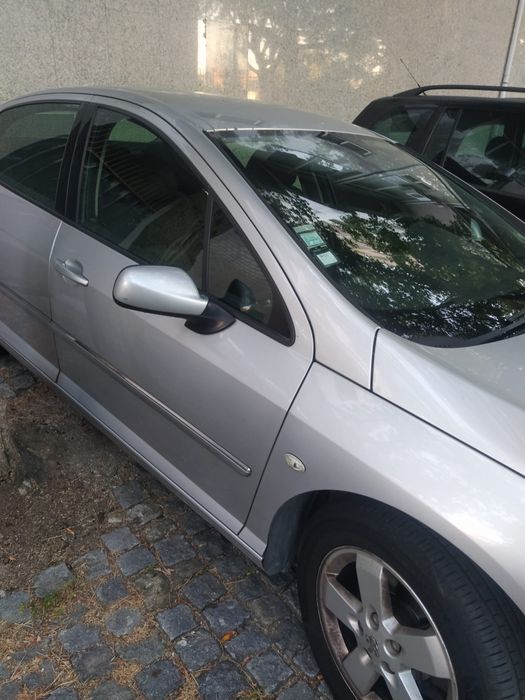 Peugeot 407 1.6 HDi Diesel – 2004 | Cerca de 300.000 km