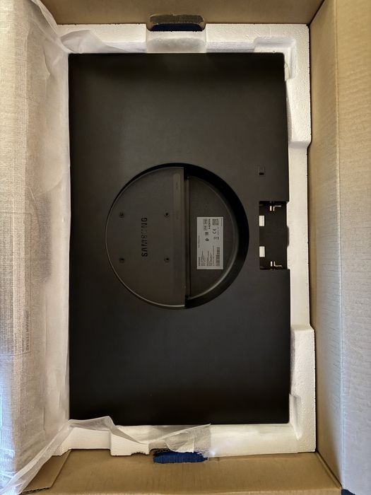 Monitor Samsung U28R550UQU – 28” 4K UHD IPS FreeSync