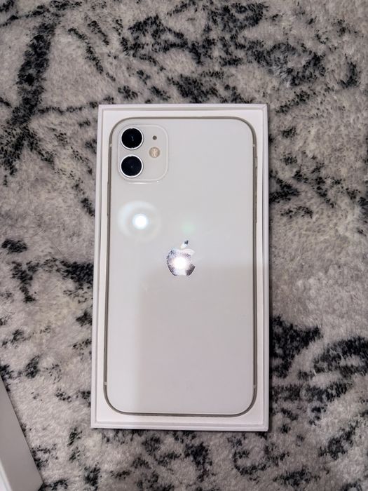 iPhone 11 64GB Branco