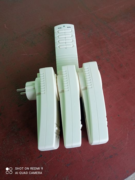 Sprzedam gniazdka sterowanie pilotem komplet 3 sztuki