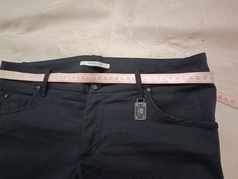 Черные стрейч брюки 44