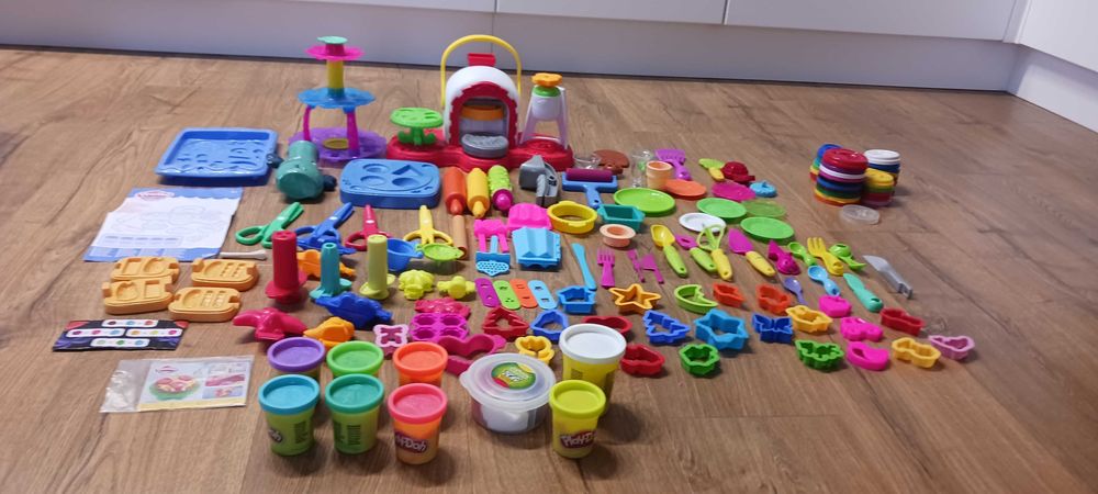 Play Doh - mega zestaw mega ciastoliny - ponad 100 elementów + gratisy