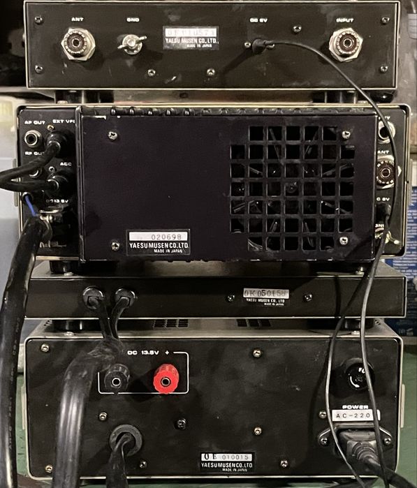 Yaesu FT 707 linha completa