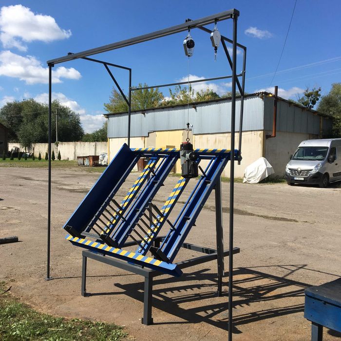Кондуктор стіл для збирання піддонів