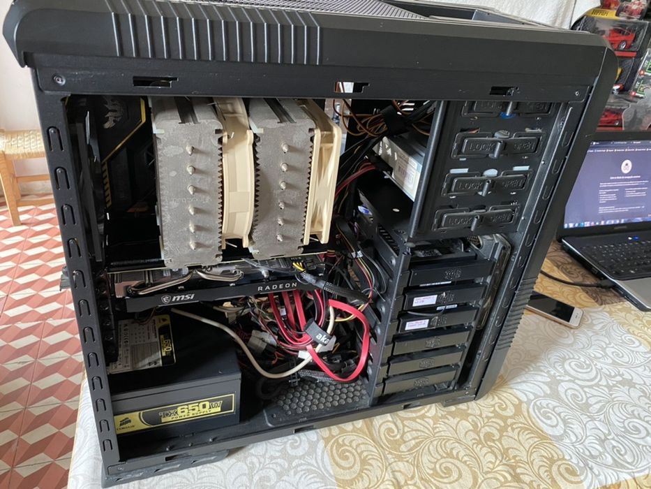 Torre / Caixa / Gabinete Cool Master Middle Tower PC64738737360514124