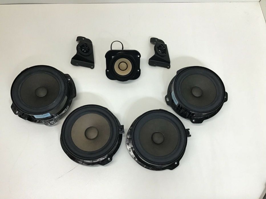 музика аудіо колонки навігація  revel sinc ford fusion mondeo edge