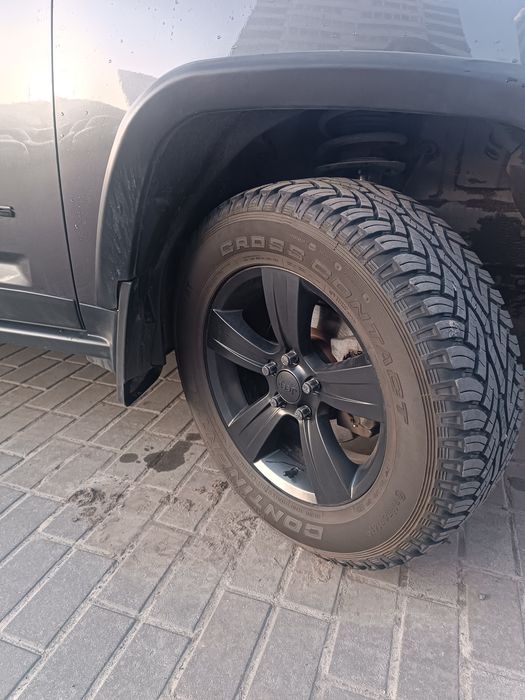 Преміум. АТ шини Continental ContiCrossContact AT 235/65 R17
