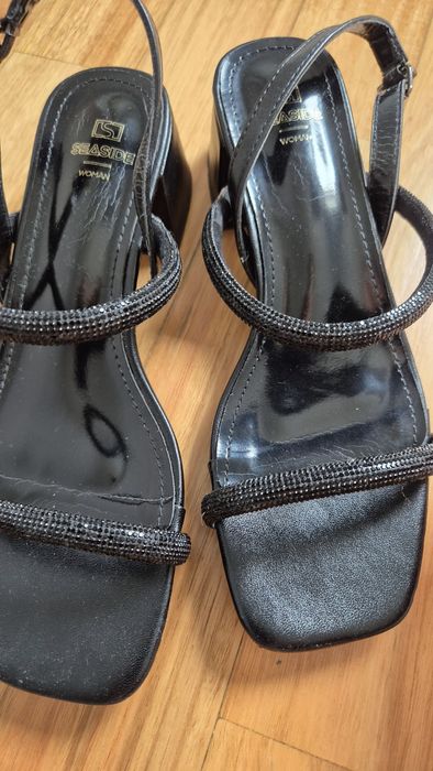 Sandália preta feminina